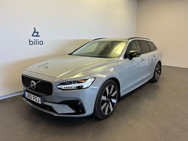 Volvo V90 2025