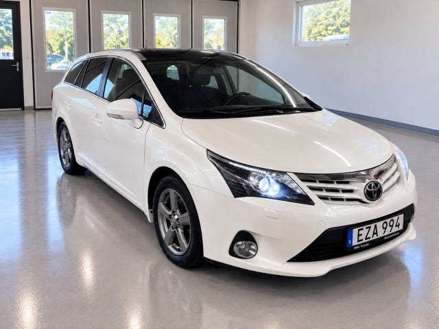 Toyota Avensis 2013
