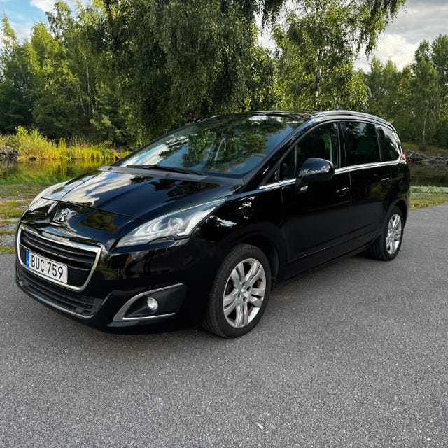 Peugeot 5008 2014