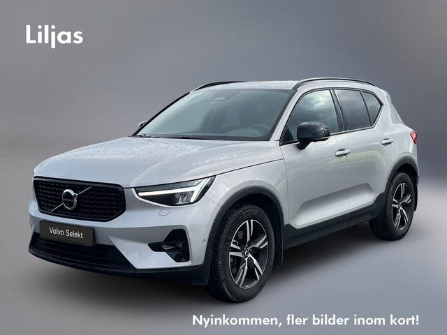 Volvo XC40 2025