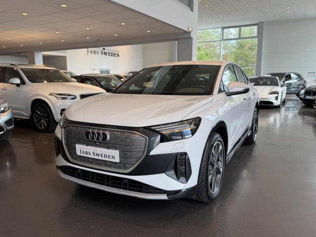Audi Q4 e-tron 2024