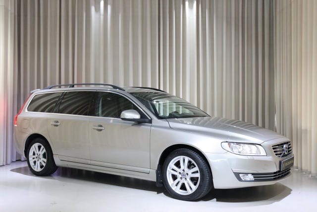 Volvo V70 2016