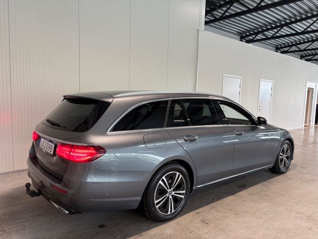 Mercedes-Benz E200 2019 – bild 3