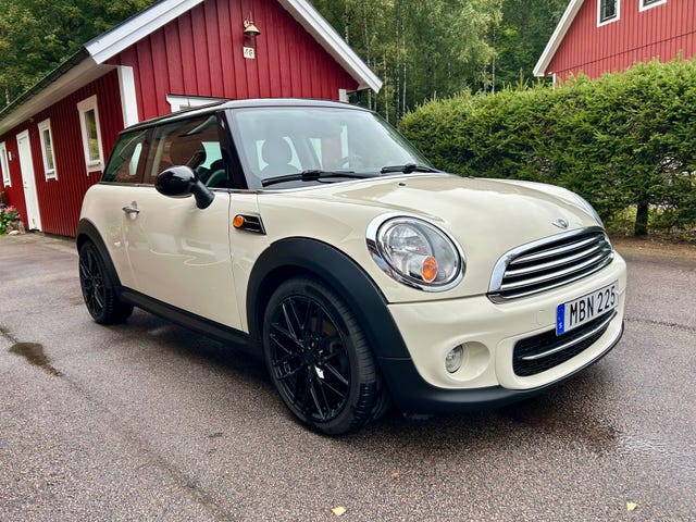 MINI Cooper 2012