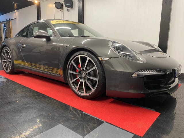 Porsche 911 Carrera S 2012