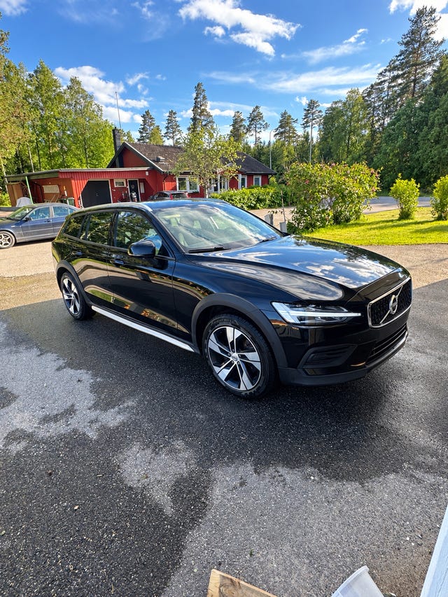 Volvo V60 Cross Country 2019