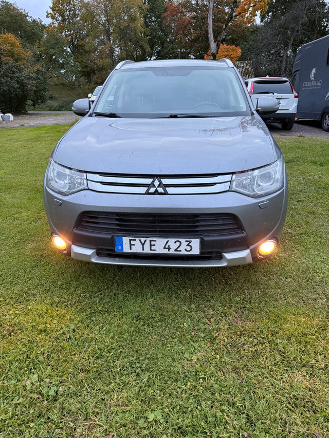 Mitsubishi Outlander 2015