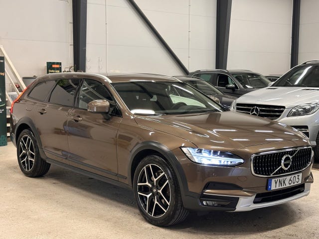 Volvo V90 Cross Country 2018