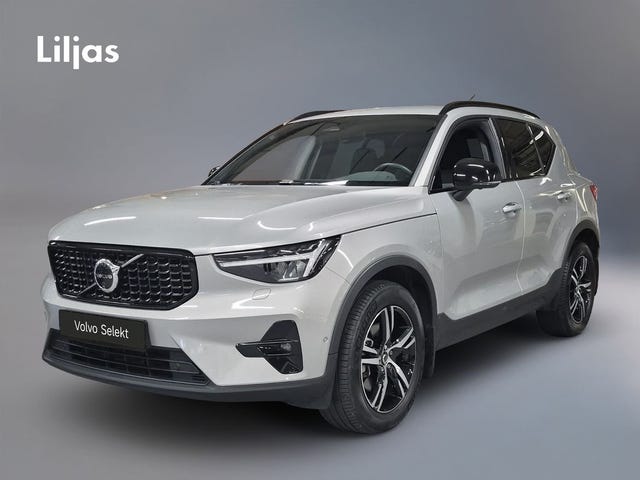 Volvo XC40 2025