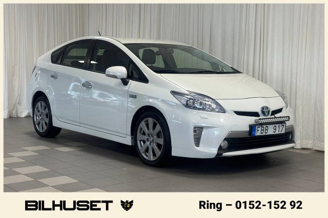 Toyota Prius Plug-in Hybrid 2013