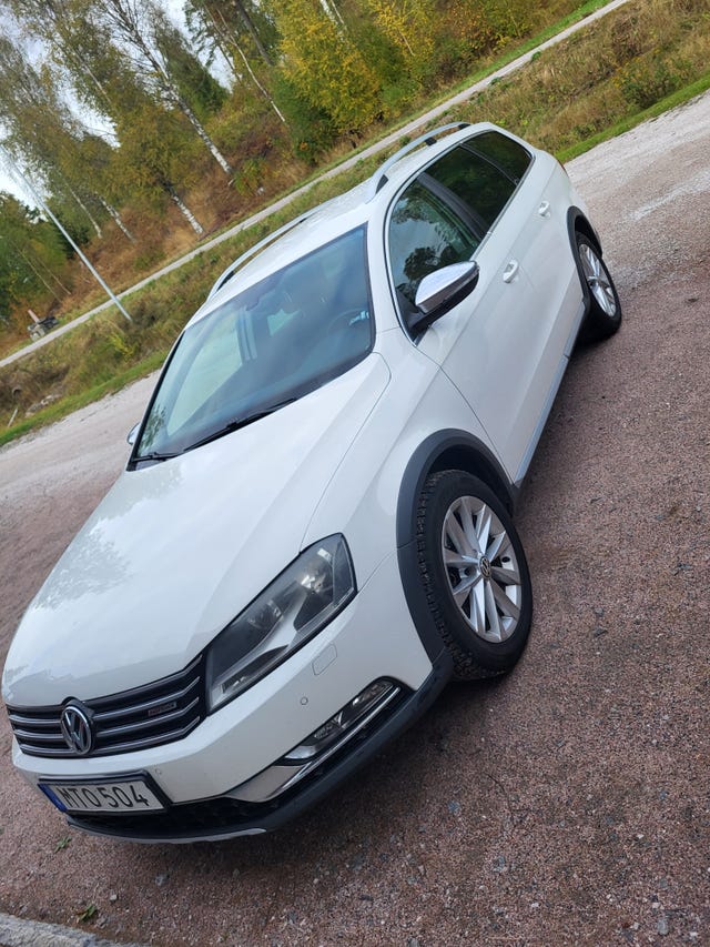 Volkswagen Passat Alltrack 2012