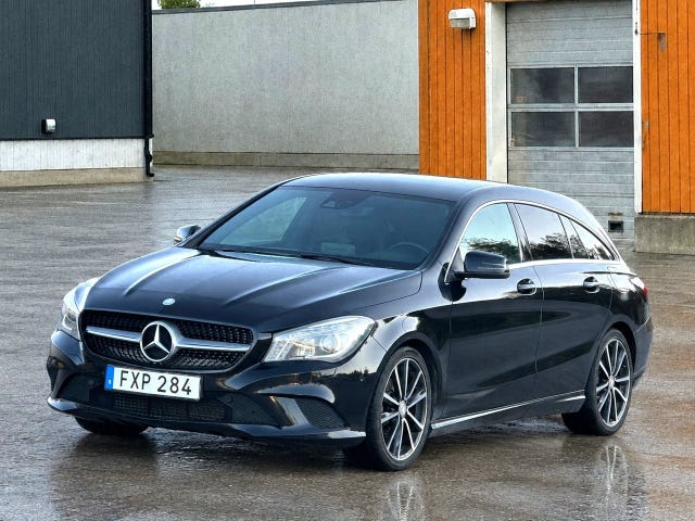 Mercedes-Benz CLA220 — bild 2 av 12