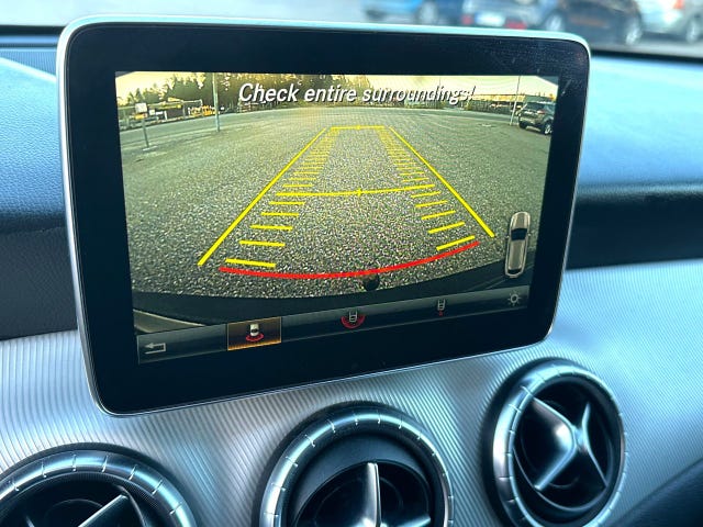 Mercedes-Benz CLA220 — bild 10 av 12