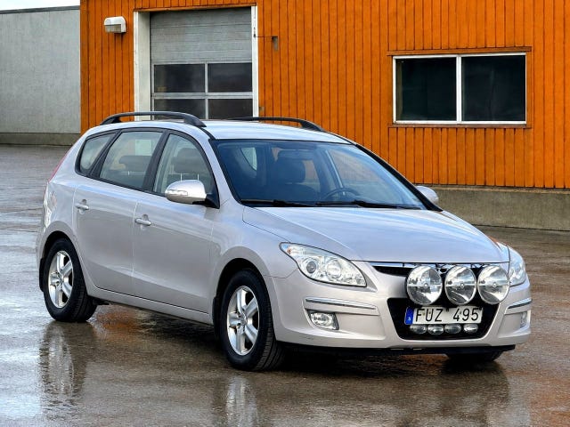 Hyundai i30 — bild 5 av 12