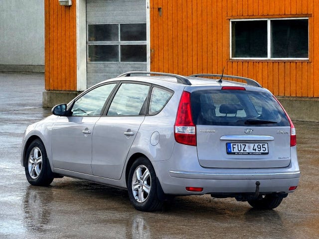 Hyundai i30 — bild 9 av 12