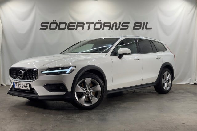 Volvo V60 Cross Country 2021
