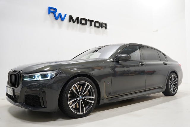 BMW 750Li 2021