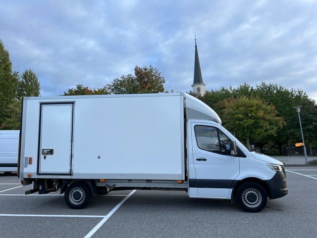 Mercedes-Benz Sprinter 317 2023