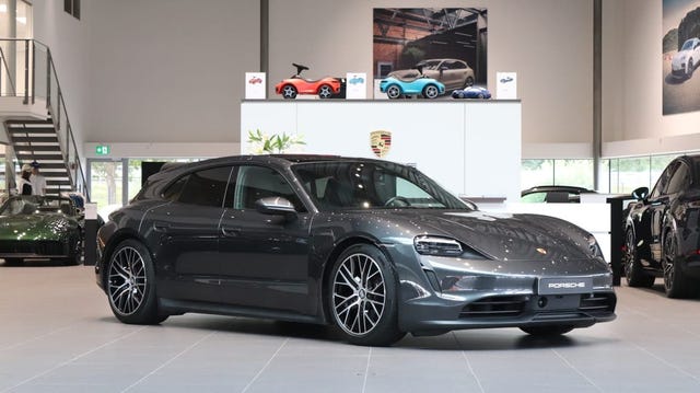 Porsche Taycan 2023