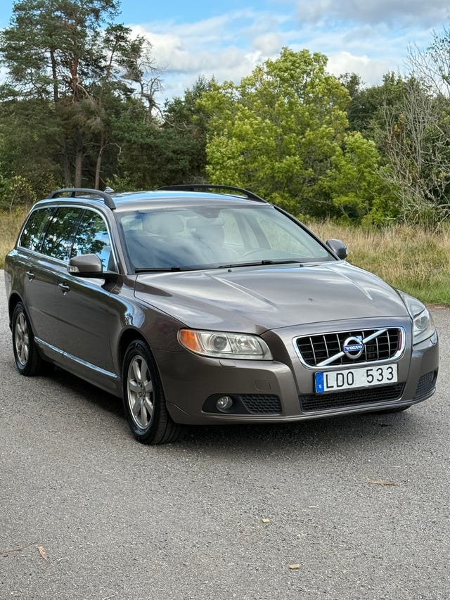Volvo V70 2011