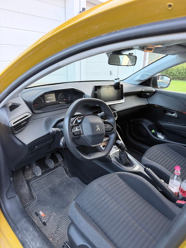 Peugeot 208 2022