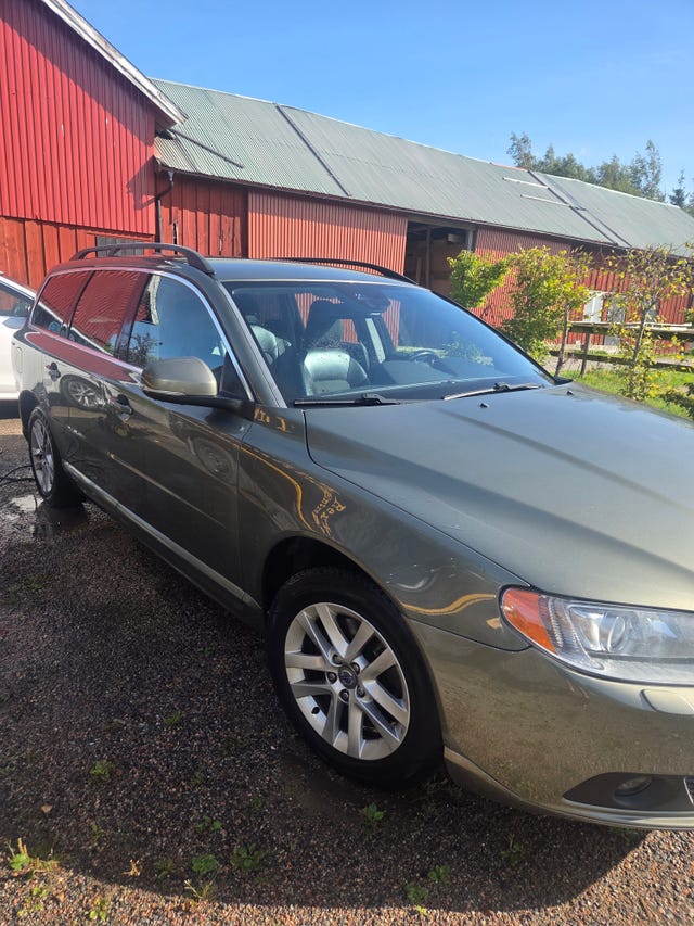 Volvo V70 2013