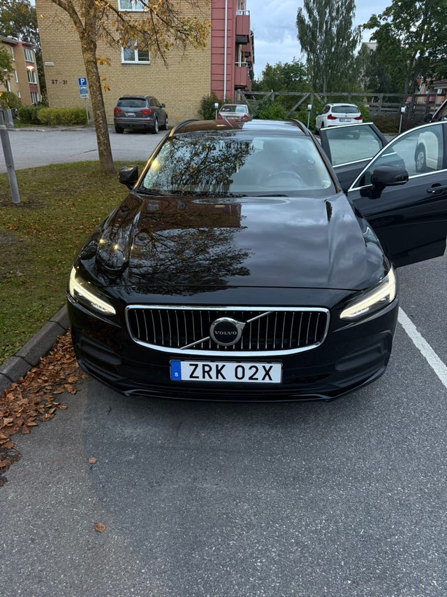 Volvo V90 2022