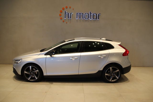 Volvo V40 Cross Country 2018