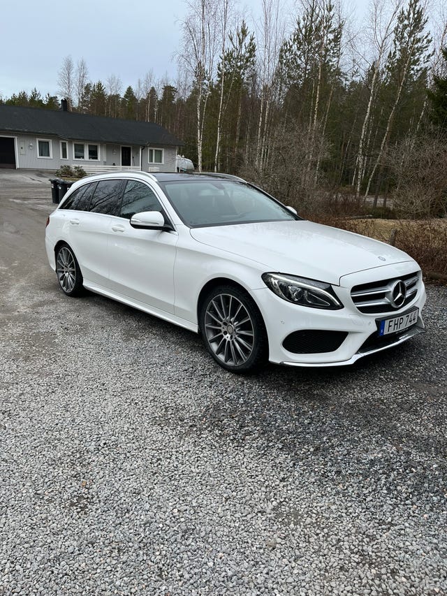 Mercedes-Benz C220 2015