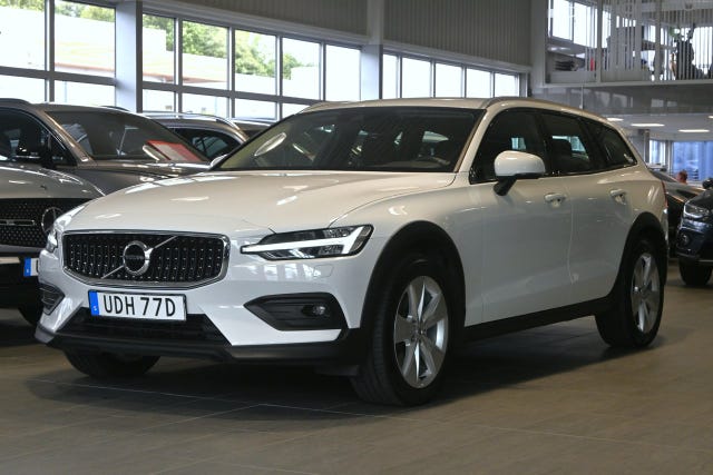 Volvo V60 Cross Country 2022