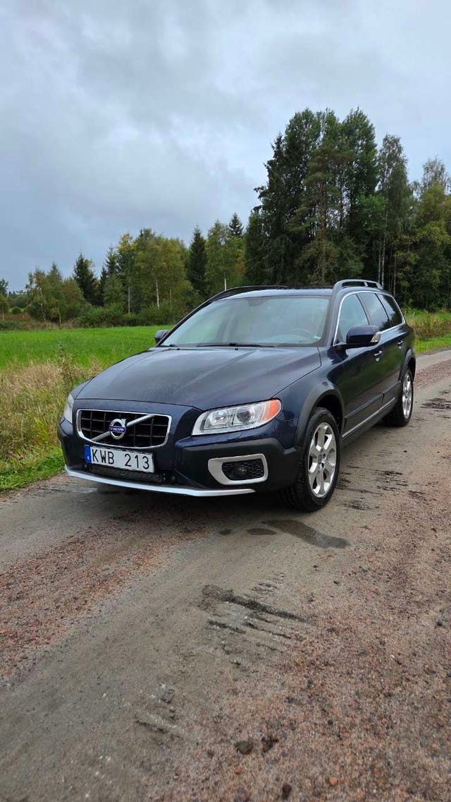 Volvo XC70 2011