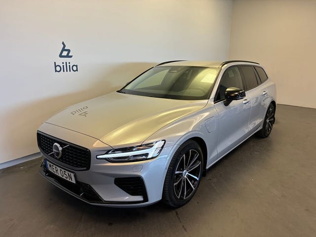 Volvo V60 2025