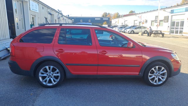 Skoda Octavia Scout 2011