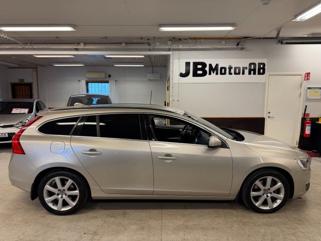 Volvo V60 2017