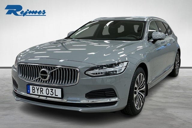 Volvo V90 2025