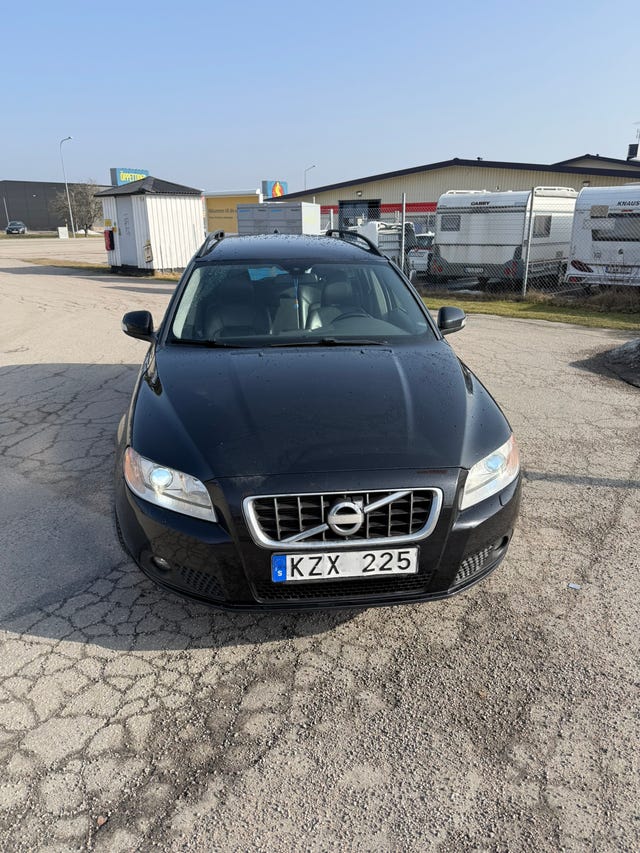 Volvo V70 2011