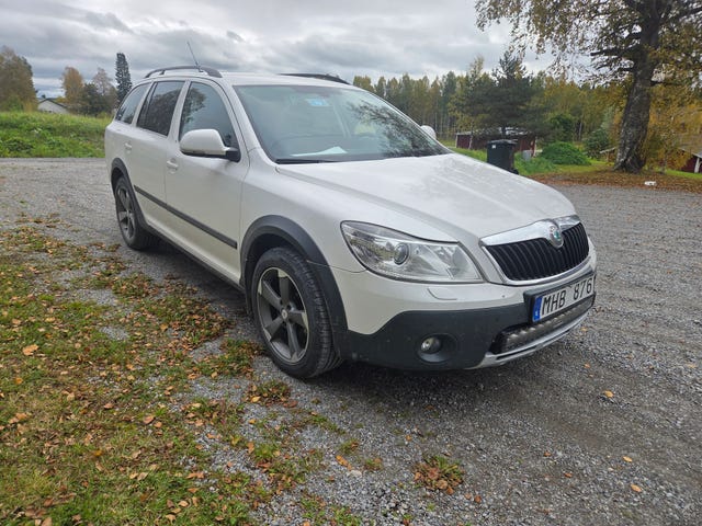 Skoda Octavia Scout 2012