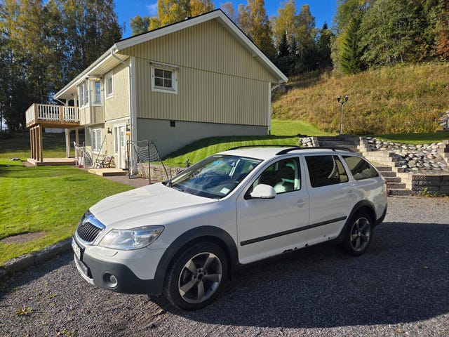 Skoda Octavia Scout 2012
