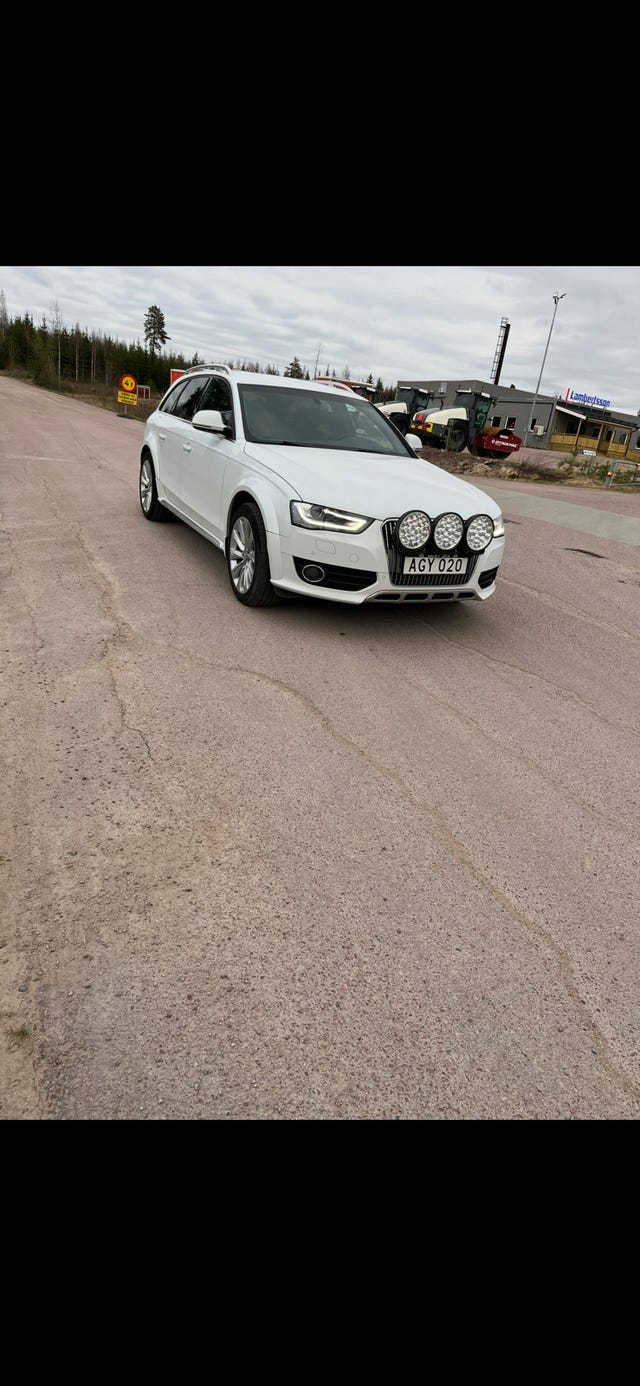 Audi A4 allroad 2014