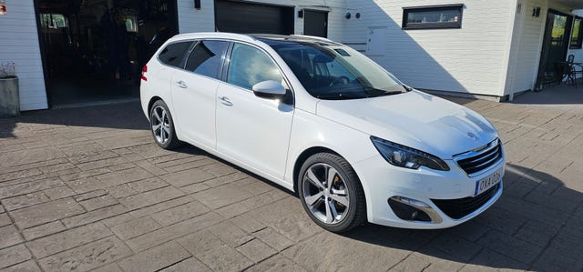 Peugeot 308 SW 2015