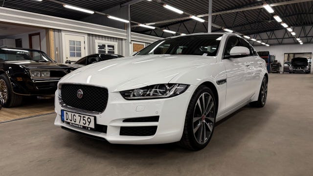Jaguar XE 2016