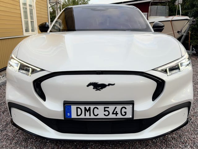 Ford Mustang Mach-E 2021