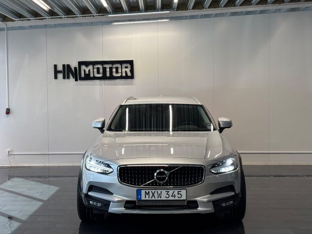 Volvo V90 Cross Country 2018 – bild 4