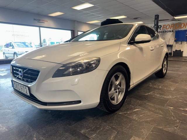 Volvo V40 2015
