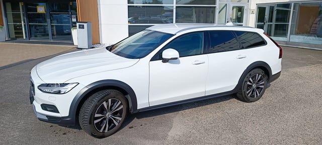 Volvo V90 Cross Country 2021