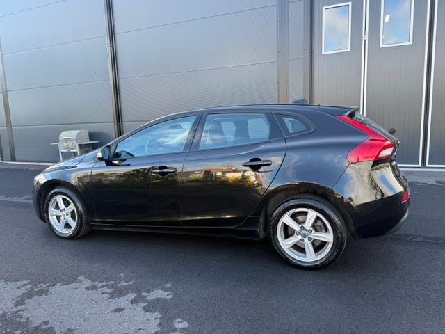 Volvo V40 2017