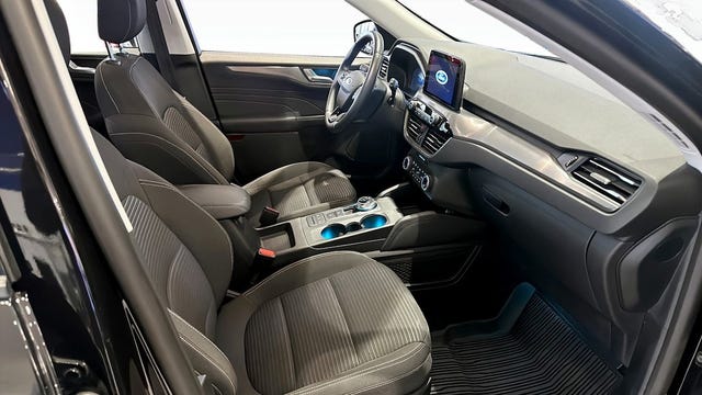 Ford Kuga 2021 – bild 3
