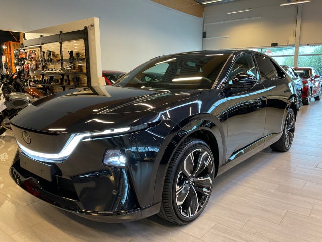 Mazda CX-6e 2026