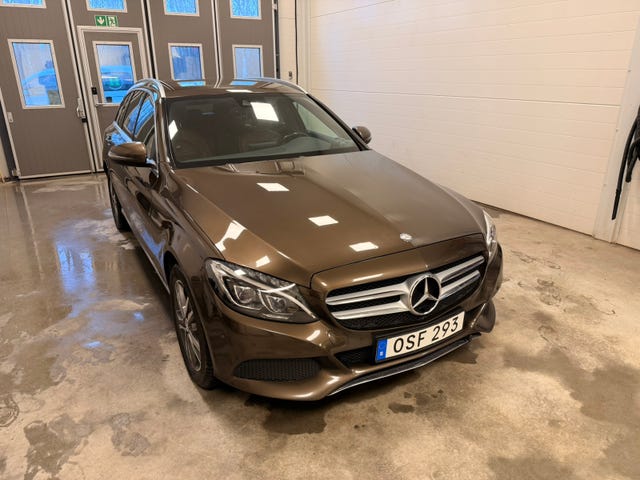 Mercedes-Benz C250 2016