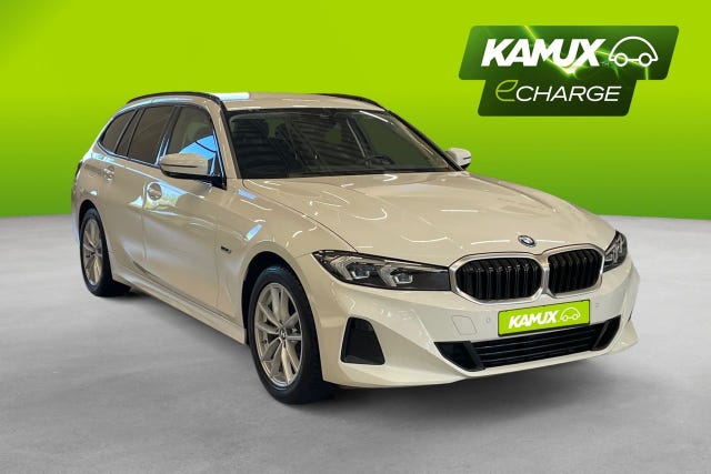BMW 330e 2023